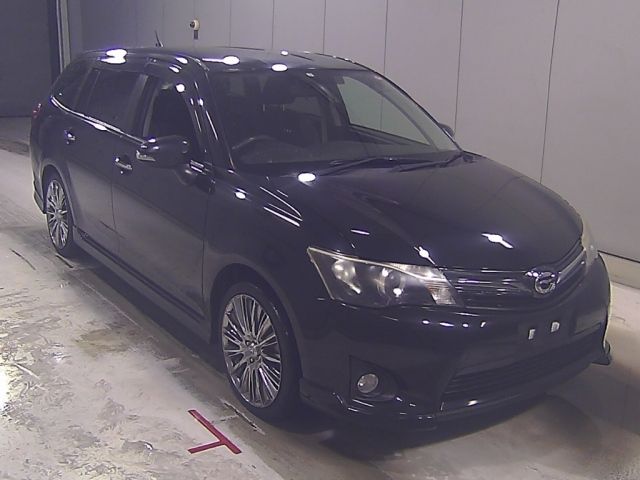 55170 Toyota Corolla fielder NZE161G 2013 г. (Honda Nagoya)